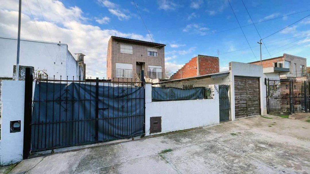 VENTA Casa 4 amb 2 Duplex B. Libertad Apto Credito