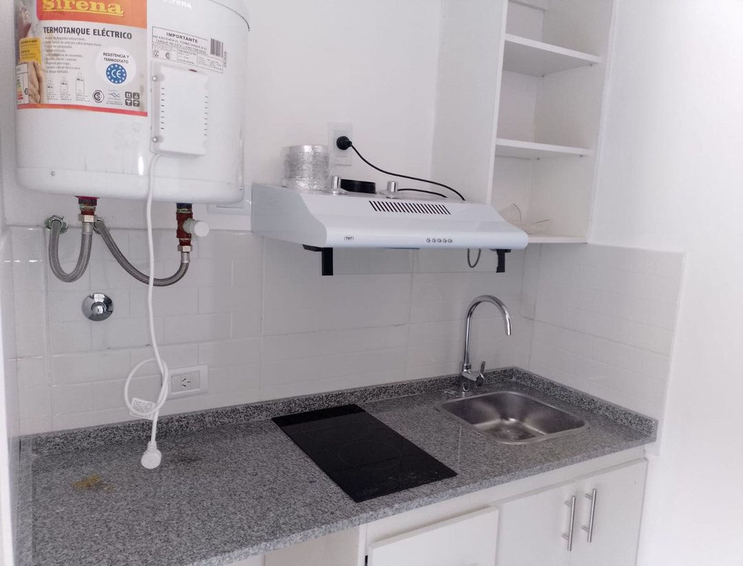 MONOAMBIENTE A ESTRENAR,  1° PISO ALQUILER LOMAS