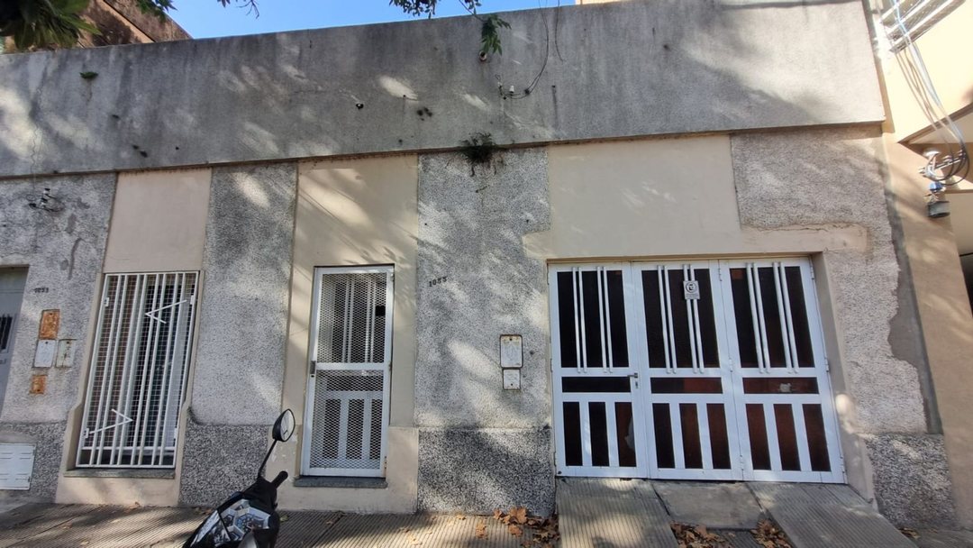 CASA EN VENTA 3 DORMITORIOS A RECLICAR ARROYITO