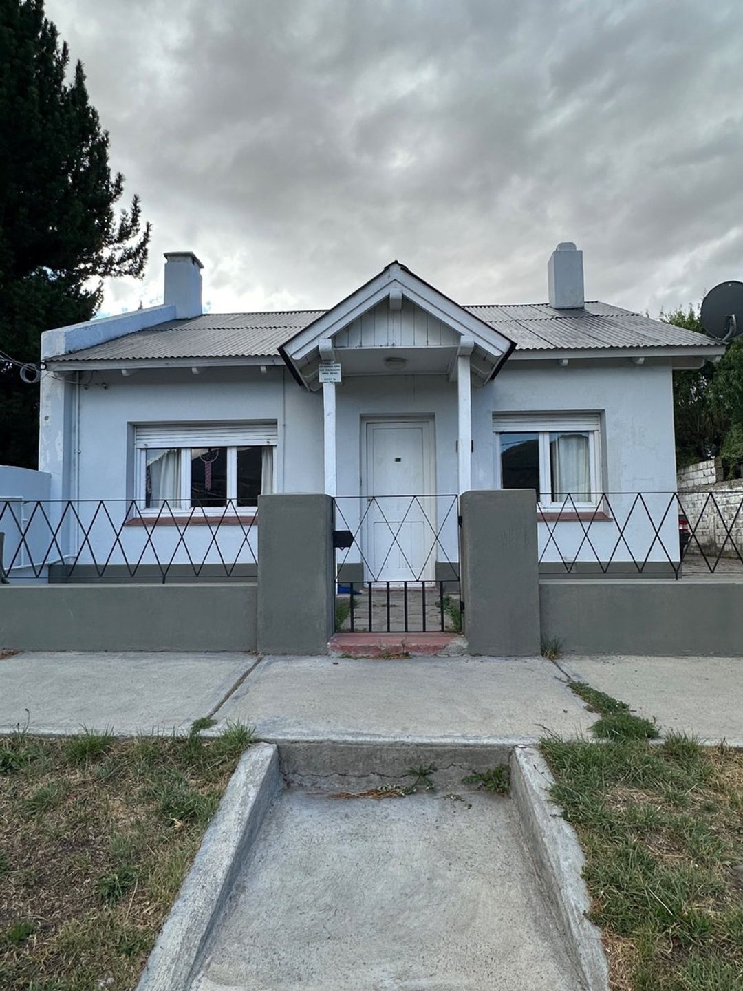 Casa 3 ambientes sobre Calle Don Bosco, Esquel