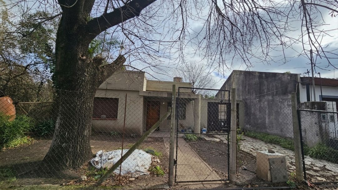 CASA 3 AMBIENTES A REFACCIONAR - ITUZAINGO