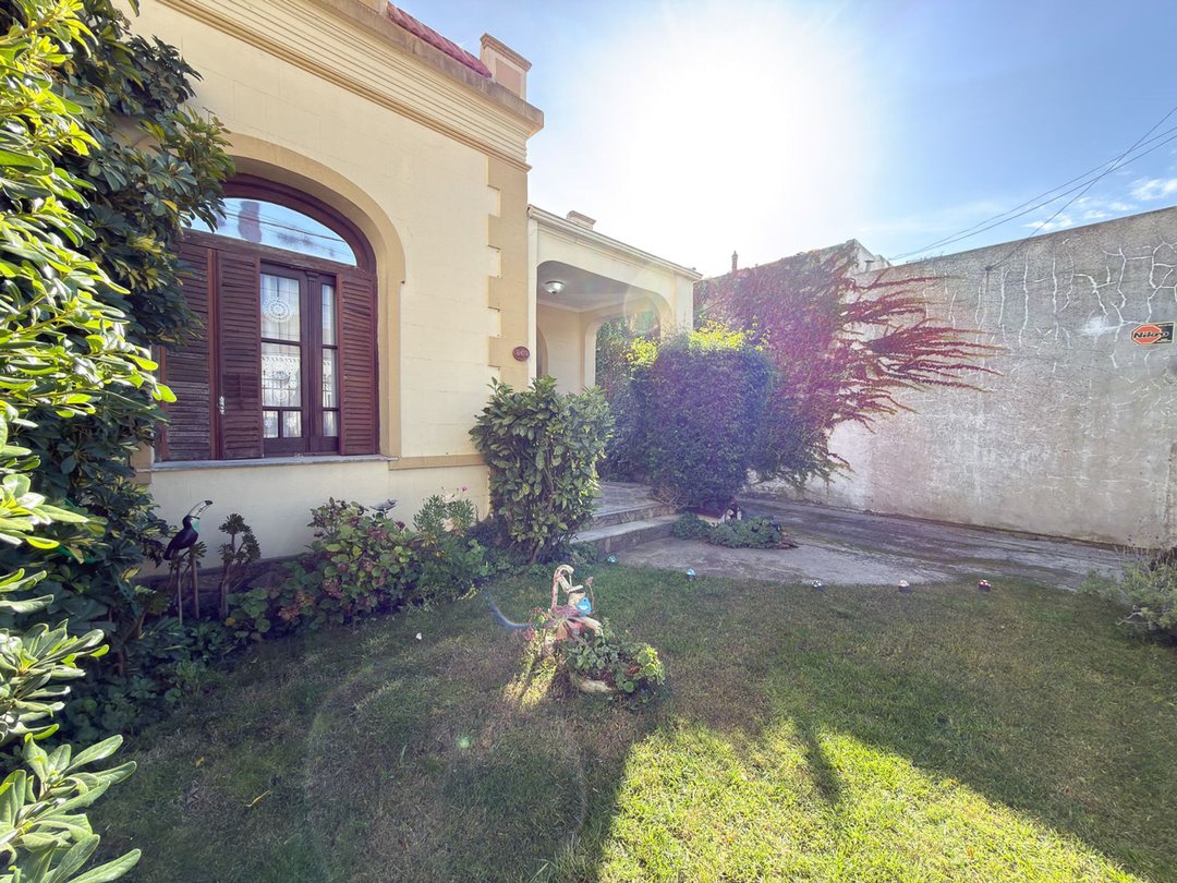Venta Imponente Casa Semicentro Tandil