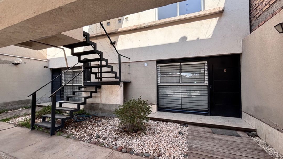 VENTA DUPLEX Bº SEMIPRIVADO SOLARES DE URQUIZA