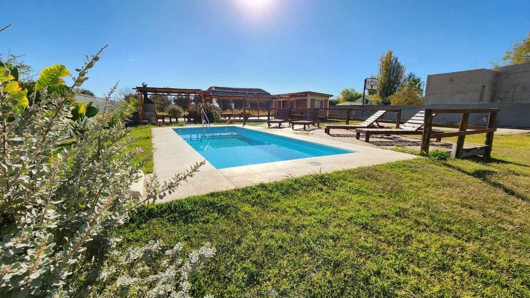 Venta terreno con monambiente y quincho Corralitos