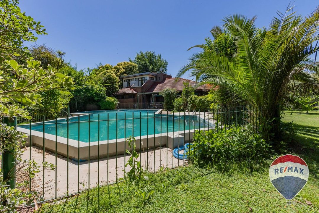CASA QUINTA EN VENTA LA PLATA