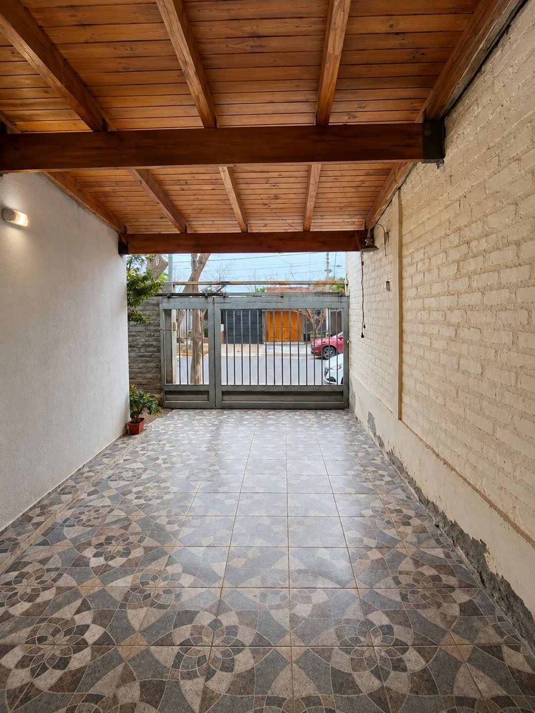 VENTA CASA EXCELENTE UBICACION BARRIO DECAVIAL