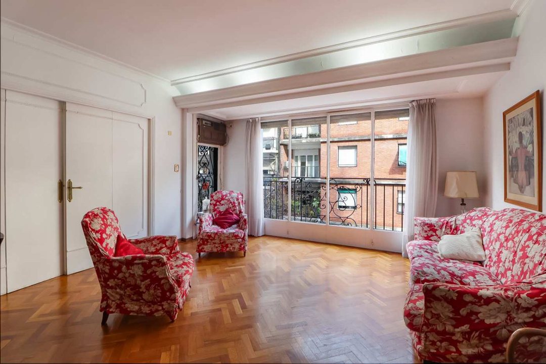 VENTA DEPARTAMENTO 4 AMB CON COCHERA RECOLETA
