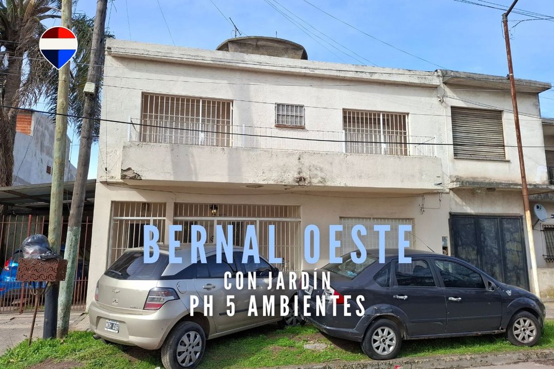 VENTA PH 5 AMBIENTES CON JARDIN BERNAL OESTE