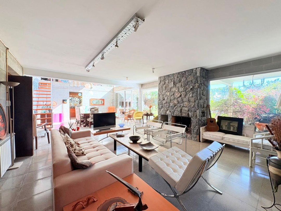VENTA CASA EXCLUSIVA, CAMPOS DEL VIRREY, CORDOBA