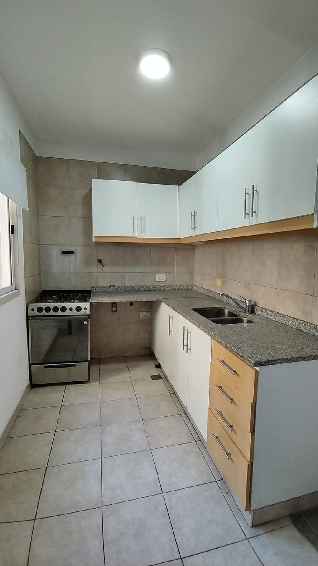 ALQUILER Monoambiente con balcon San Cristobal