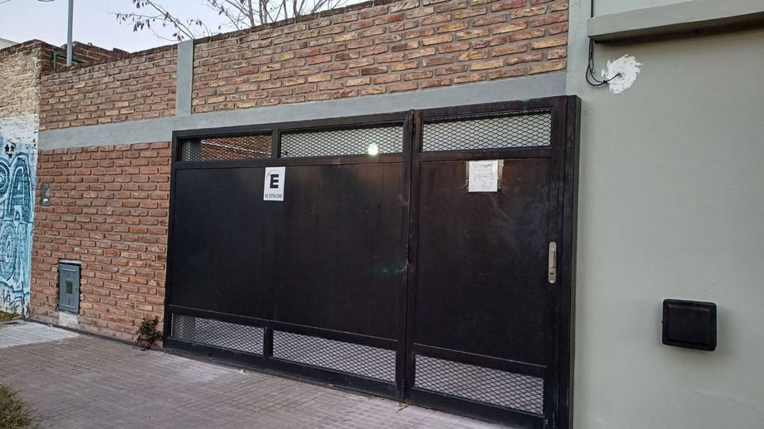 DEPARTAMENTO EN VENTA AL FRENTE LOS HORNOS