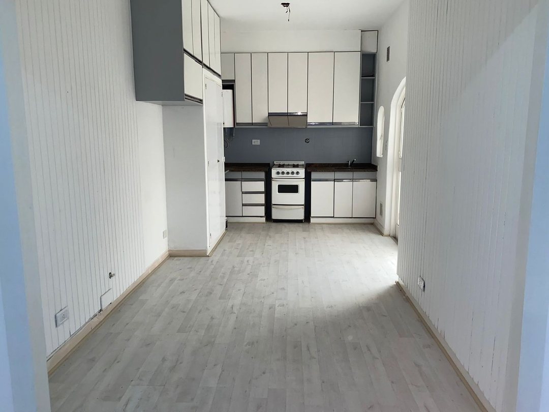 Venta PH con Cochera Patio en Castelar