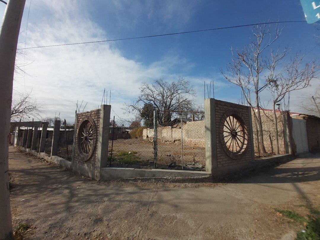 REMAX VENDIMIA VENDE EXCELENTE LOTE EN GODOY CRUZ