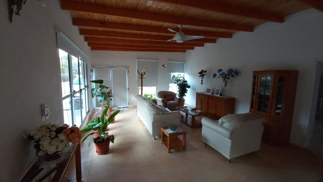VENDE CASA EN BARRIO AGUADITA DE PORTEZUELO