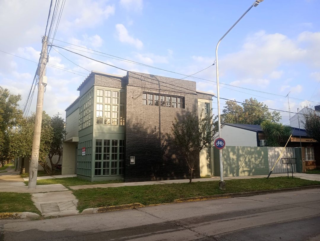 VENTA LOCAL COMERCIAL sobre Av. Colonizadores