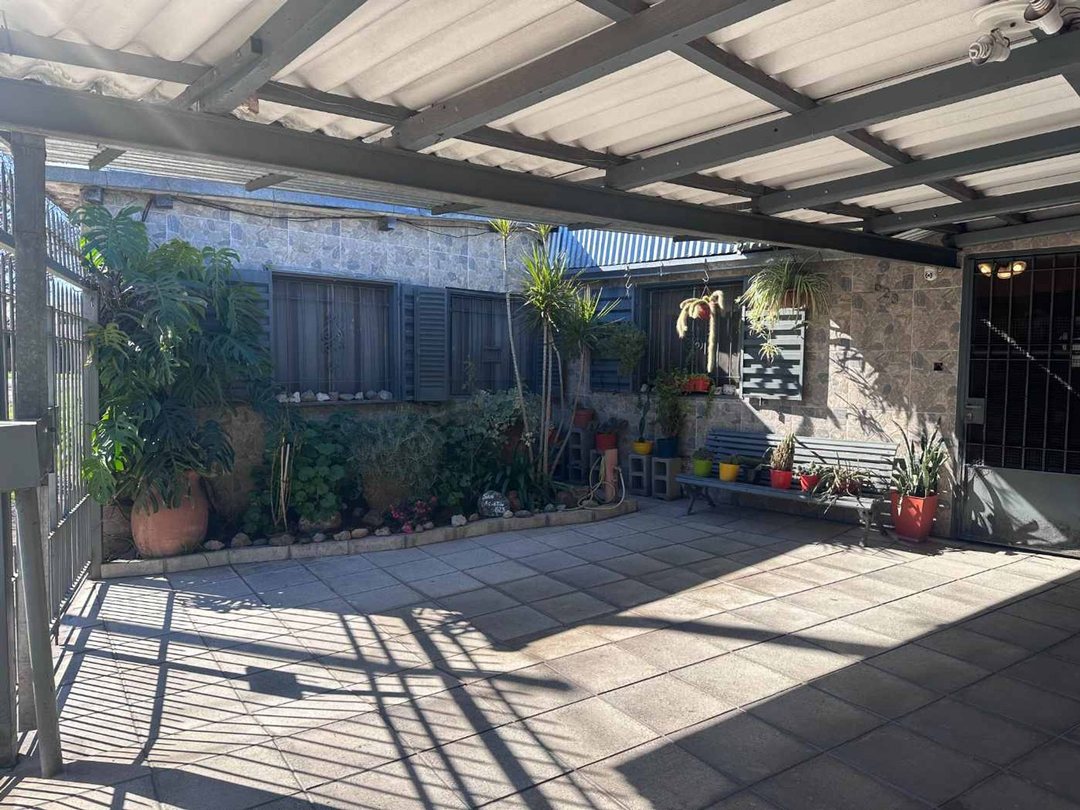VENTA CASA 6 AMB -4 DORM-JOSÉ C.PAZ-COCHERA DOBLE