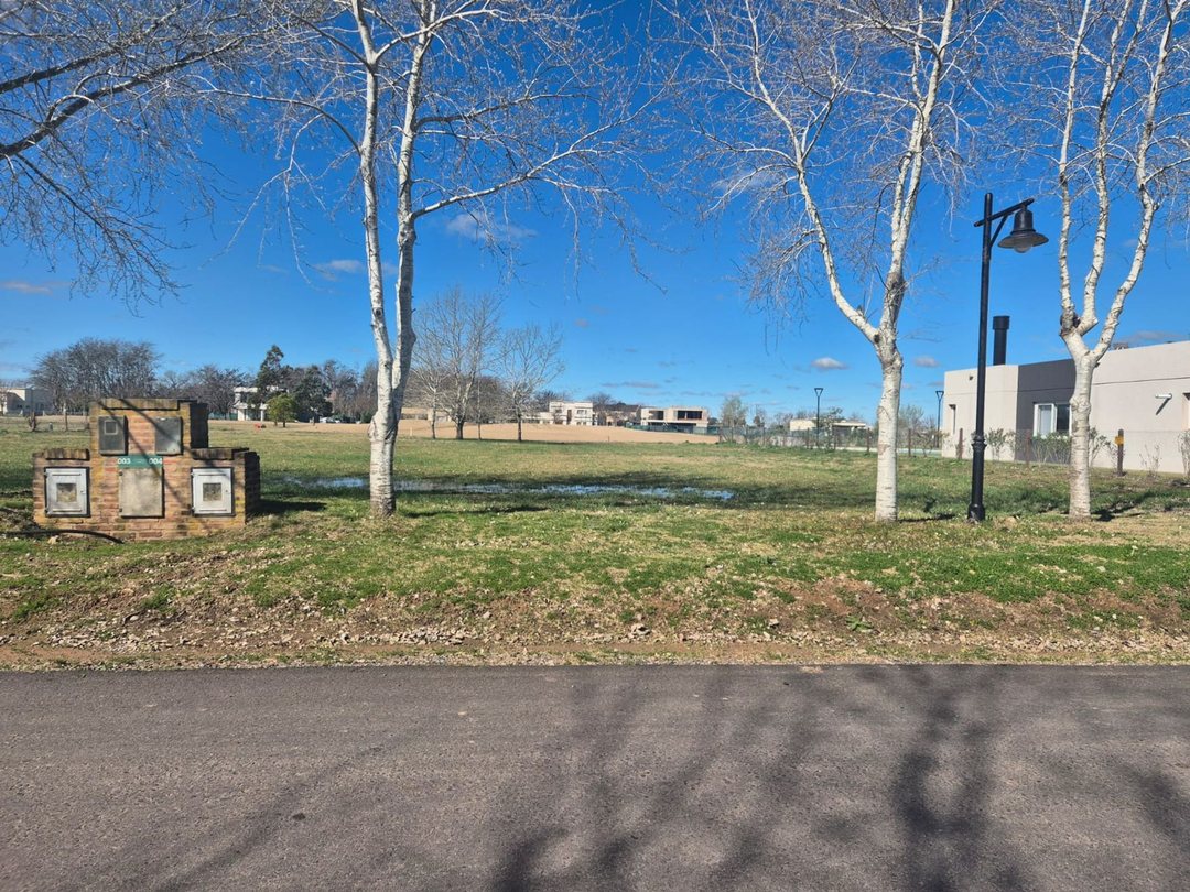 VENTA LOTE HARAS DEL SUR 3  FONDO GOLF ARAUCARIA 4