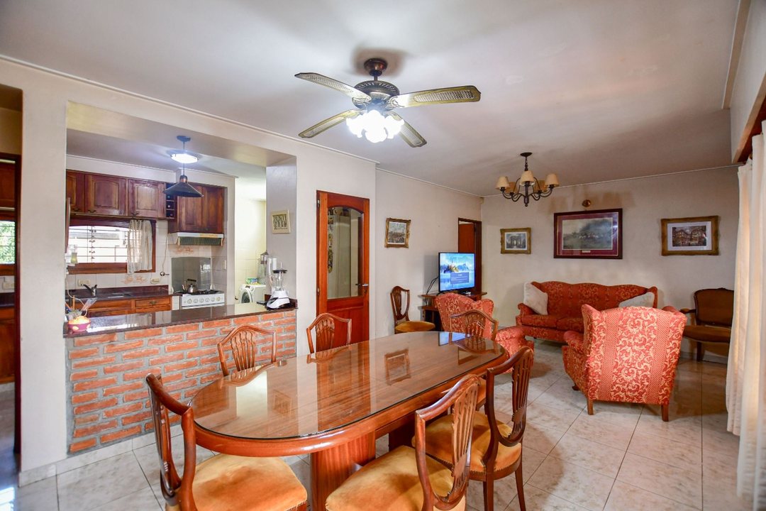CASA 3 DORMITORIOS EN VENTA!!