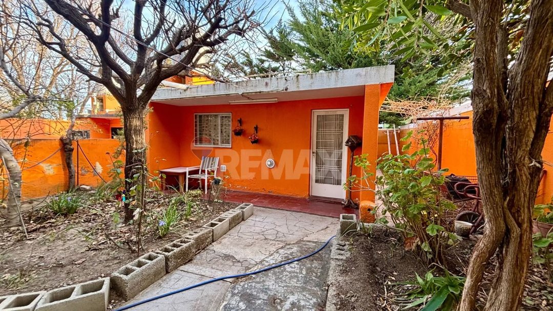 CASA DE 1 DORMITORIO EN BARRIO DON BOSCO - KM8