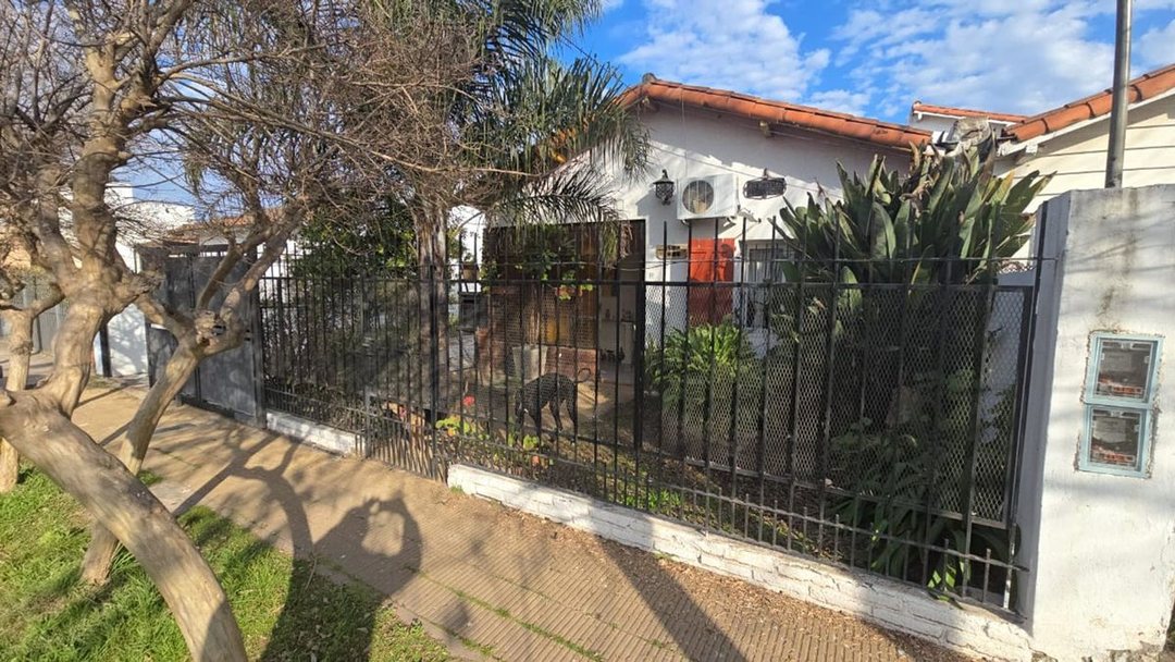 VENTA CASA 4 AMB PASO DEL REY PATIO PARRILLA