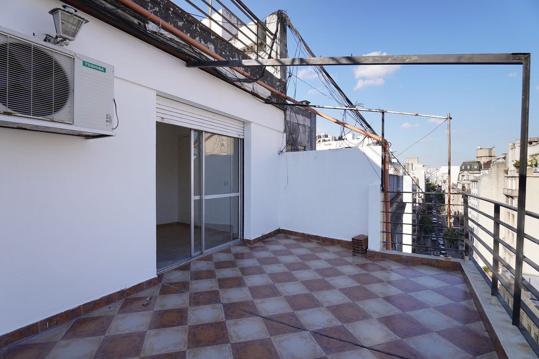 Departamento 3 ambientes c/ Balcón Terraza en Once