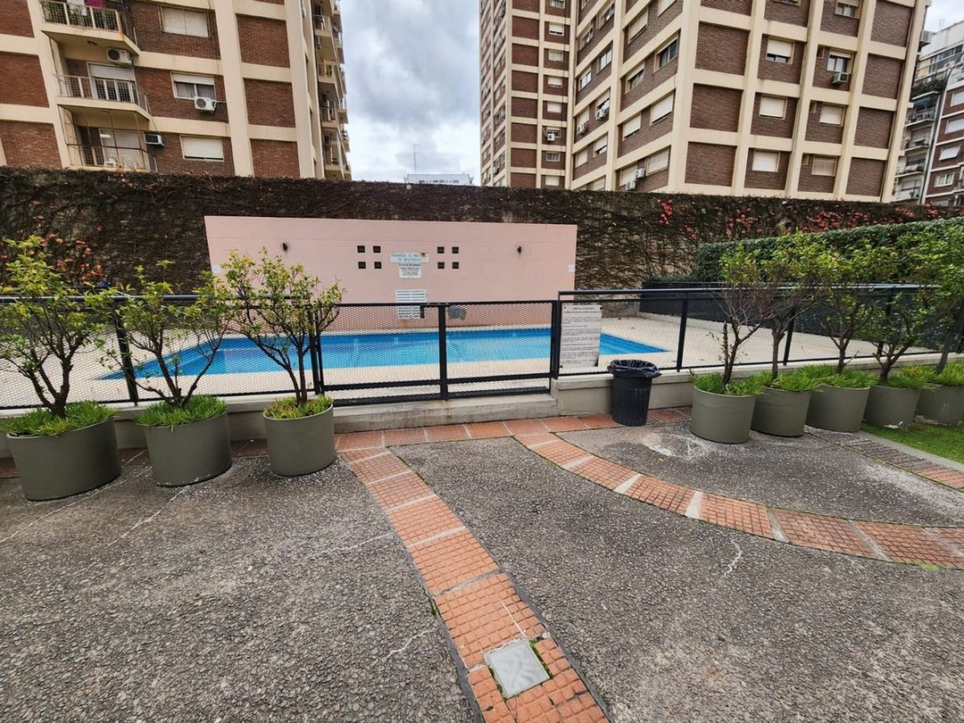 Alquiler 2 amb. c/balcón y amenities en Caballito