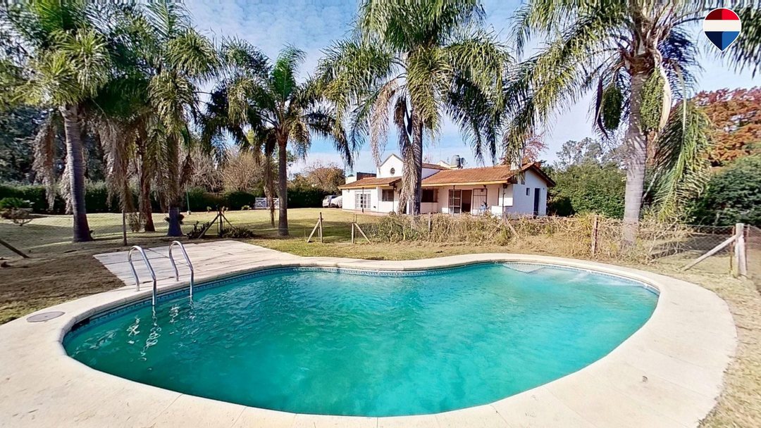 VENTA CASA EL REMANSO SOBRE LOTE 1585 M2 PILETA
