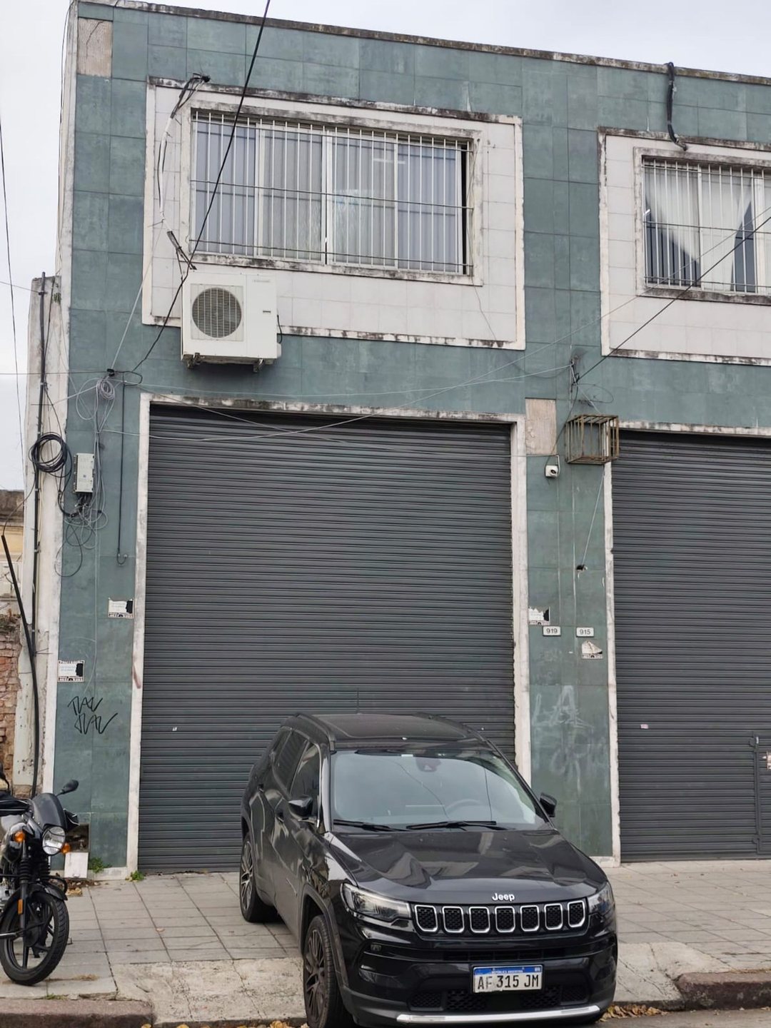 LOCAL/DEPOSITO EN VENTA-EMILIO LAMARCA 900