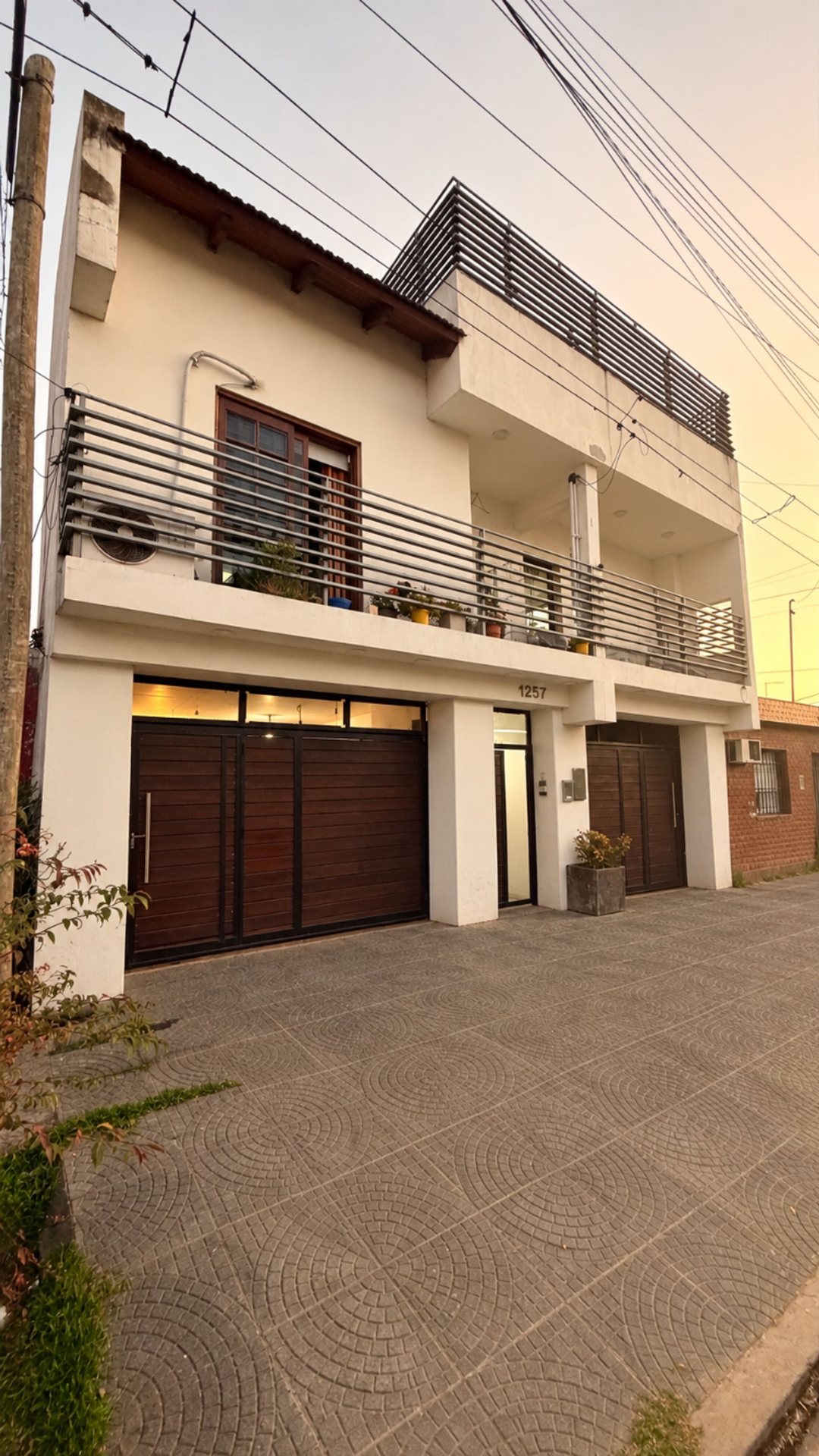 Venta de Casa de 4 dorm en Roca 1257