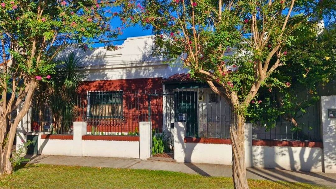 VENTA CASA 3 AMBIENTES MORON APTO CREDITO