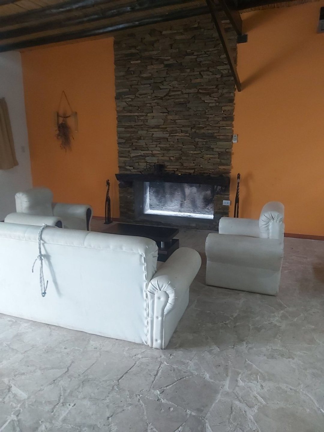 ALQUILER CABAÑA DE 2 HABITACIONES. ALBARDÓN