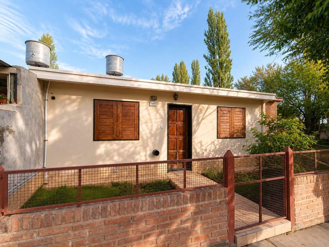 CASA EN  VENTA (Barrio CGT, Villa Regina)