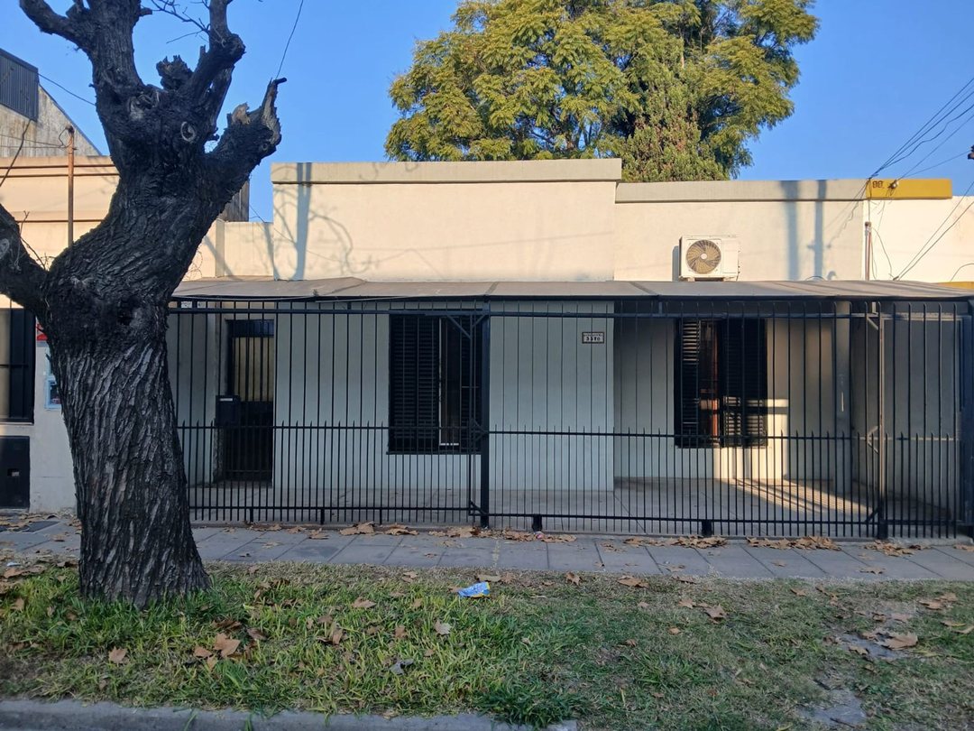 VENTA CASA 4 AMBIENTES JARDIN COHERA BOULOGNE