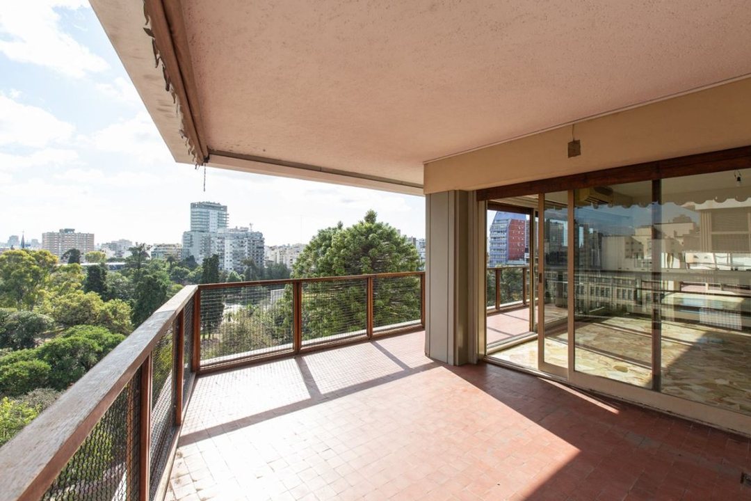 VENTA PISO 9 /  5 AMB FRENTE A PARQUE RIVADAVIA
