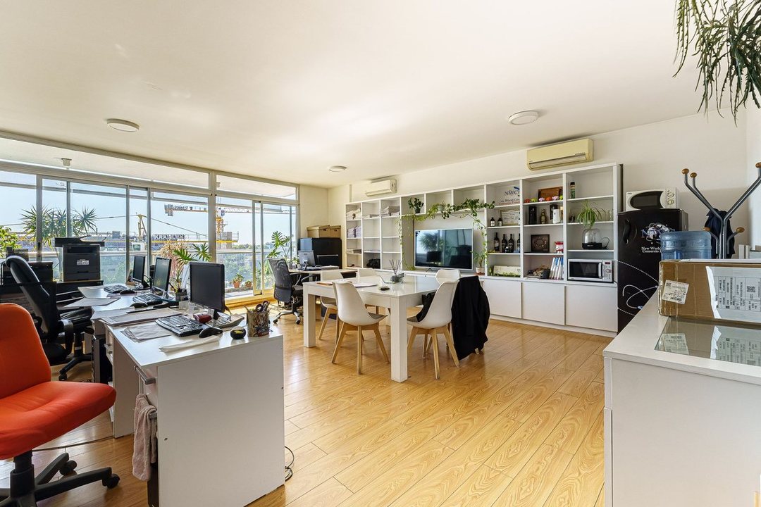 ALQUILER OFICINA CON BALCÓN Y AMENITIES EN NUÑEZ