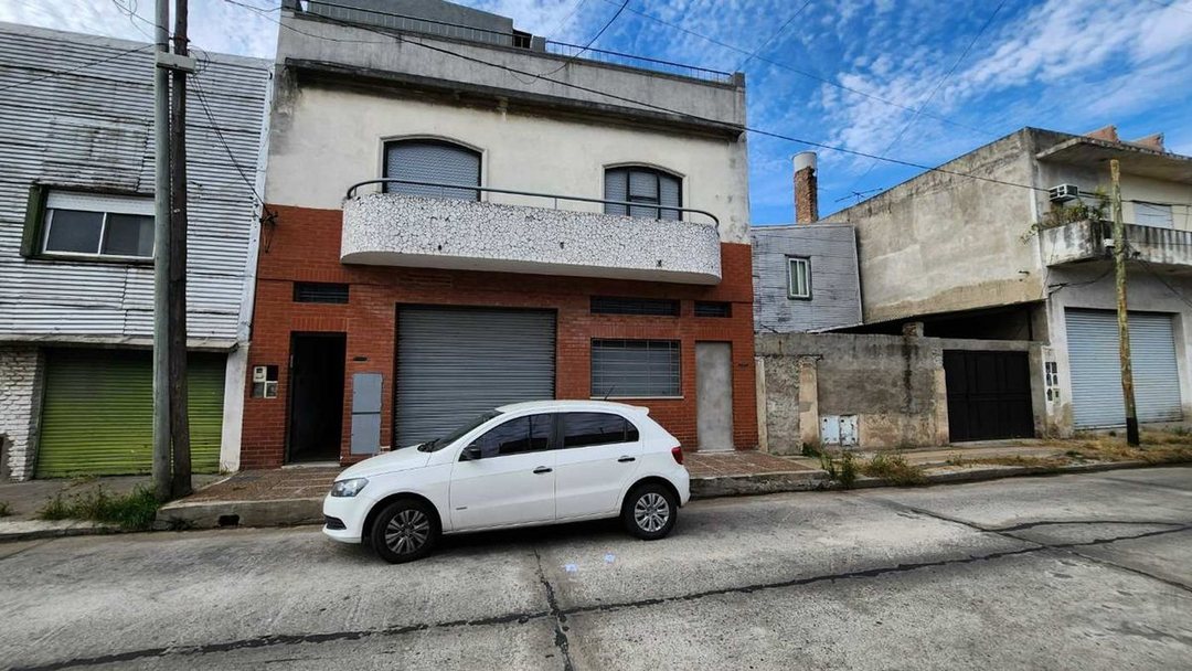 VENTA CASA MULTIFLIAR COCHERA DOCK SUD AVELLANEDA