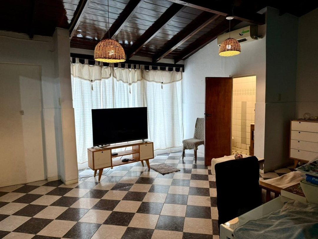 Venta PH 4 ambs. Exc. Ubicación. Quincho y Patio