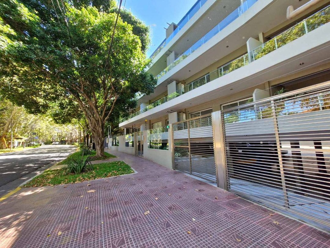 DEPTO EN VENTA PUNTA CHICA-3AMB TERRAZA- COCH CUB