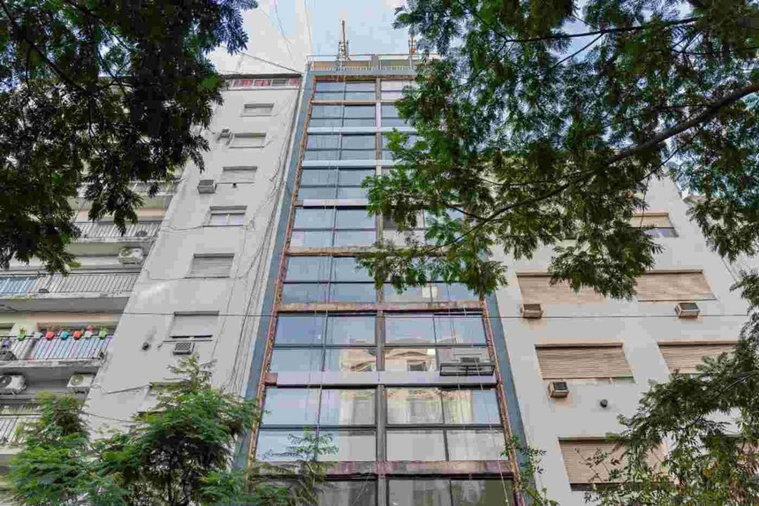 VENTA OFICINA LUMINOSA APTO EN SAN NICOLÁS