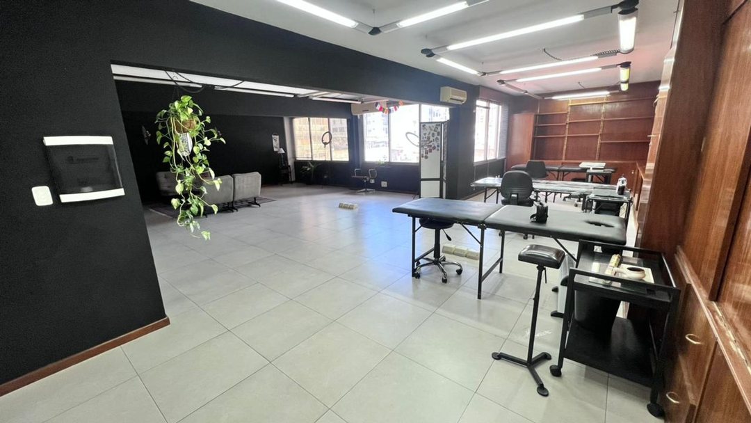 Oficina Alquiler Monserrat bño Privado