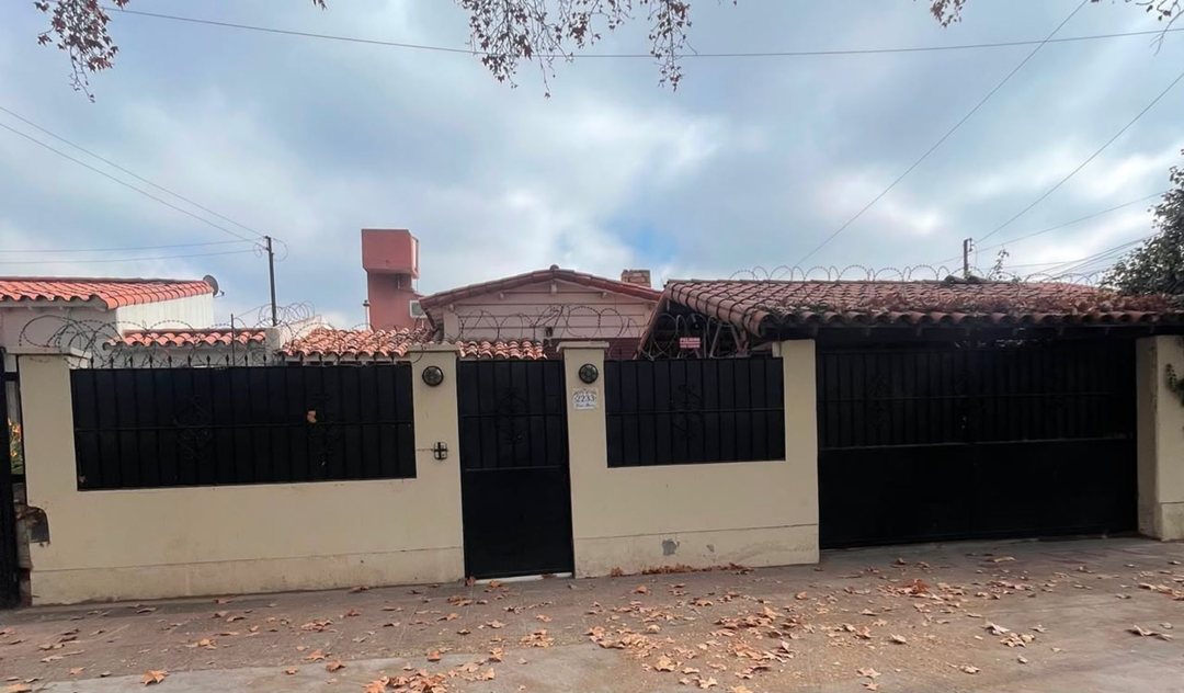 Venta casa 4 habitaciones en Godoy Cruz