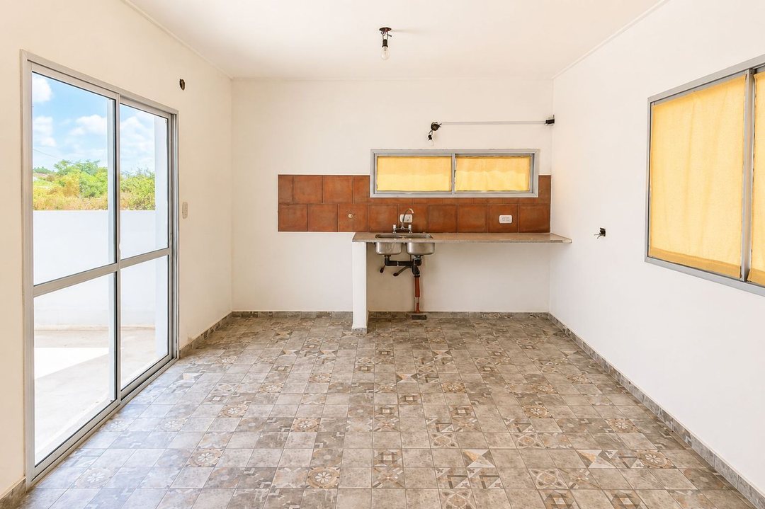 CASA TIPO DEPARTAMENTO PLANTA ALTA 2 DORMITORIOS