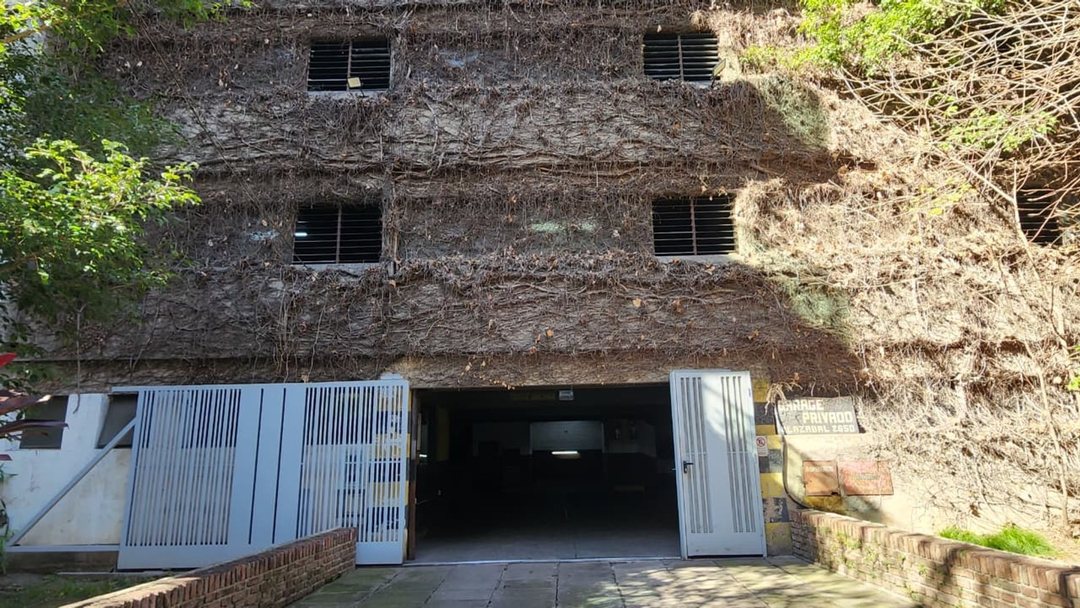 Venta cochera primer piso por rampa Belgrano,