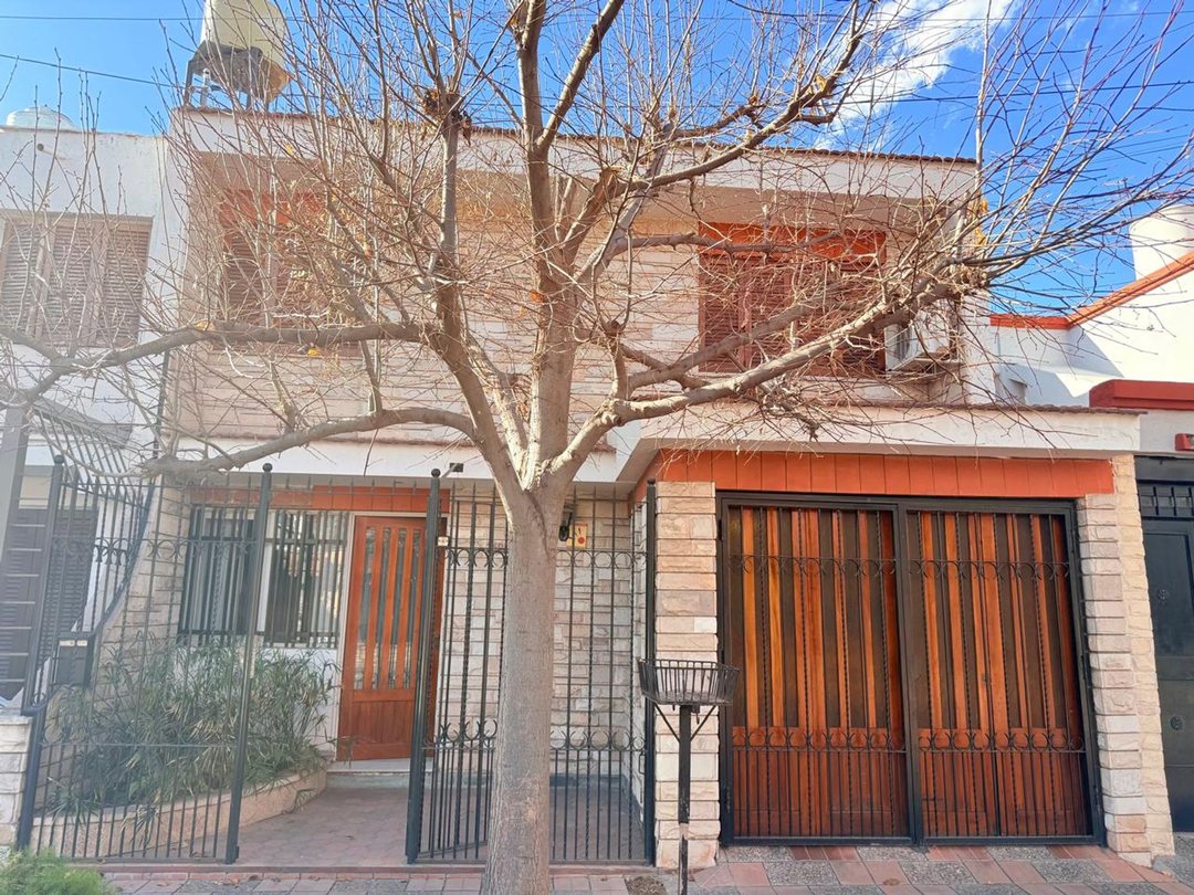 VENTA CASA BARRIO UNIMEV VILLANUEVA MENDOZA