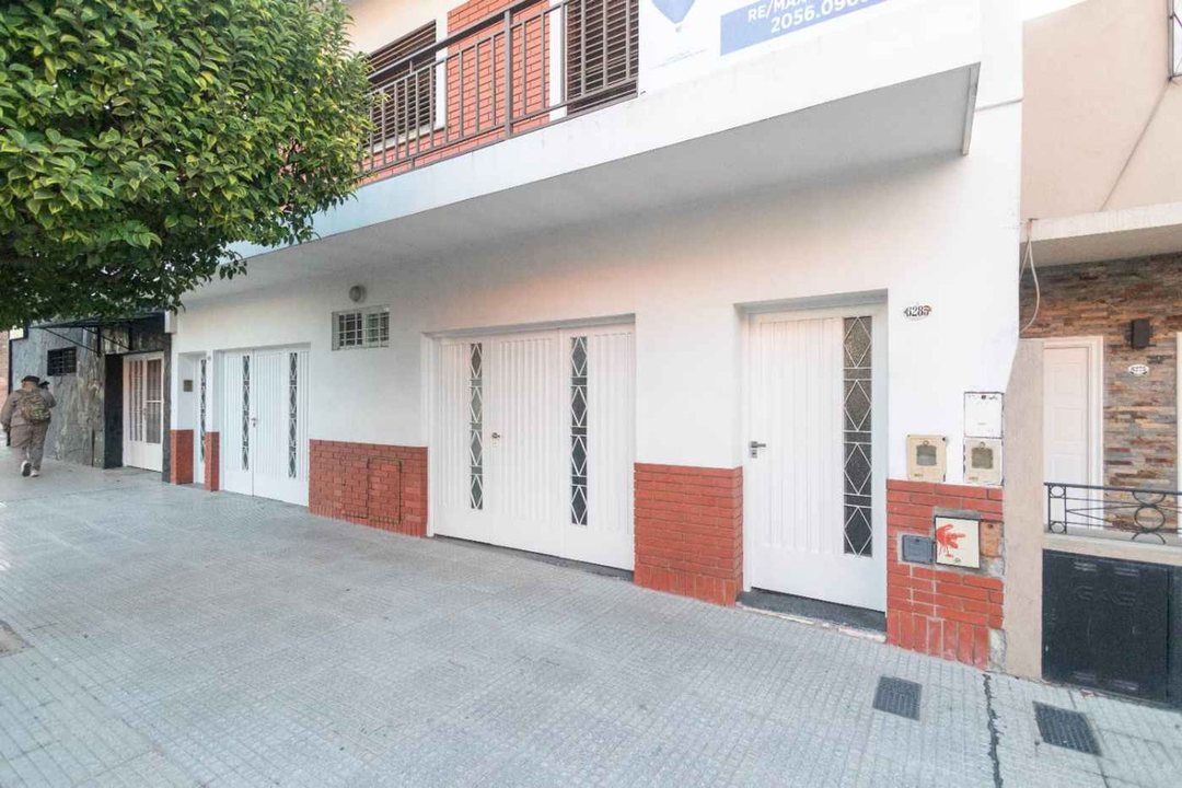 VENTA 2 PH EN BLOCK DE 2 Y 3 AMBIENTES CON COCHERA
