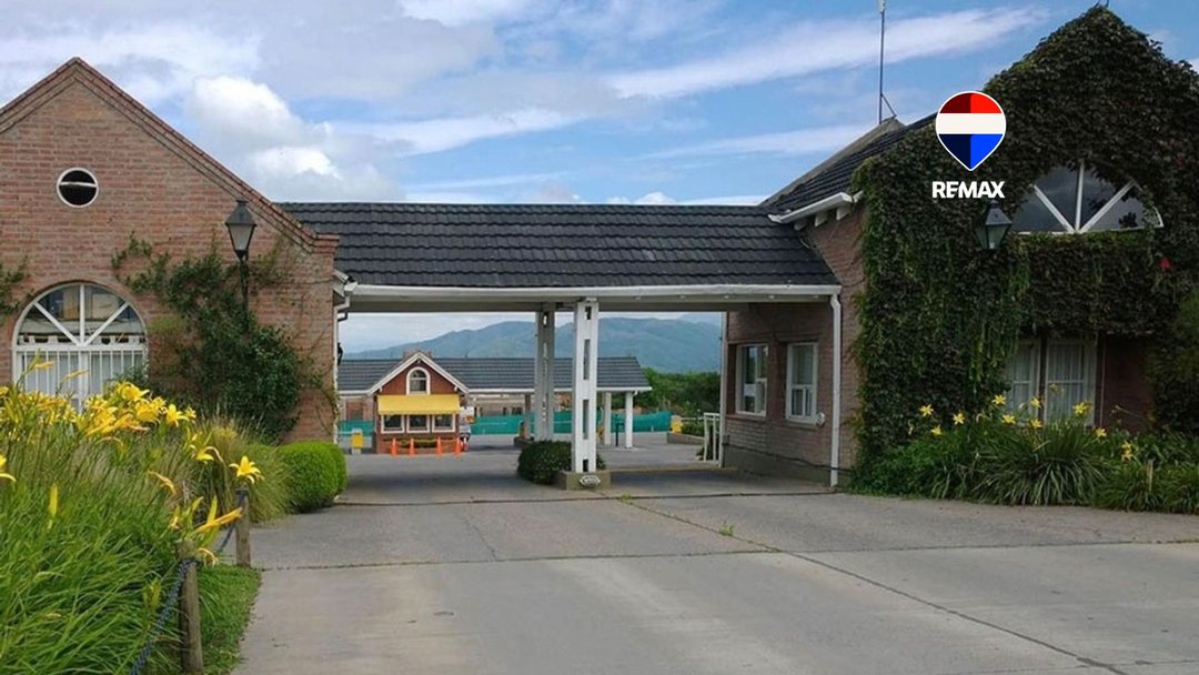 TERRENO EN VENTA CLUB DE CAMPO EL TIPAL 2500 M2
