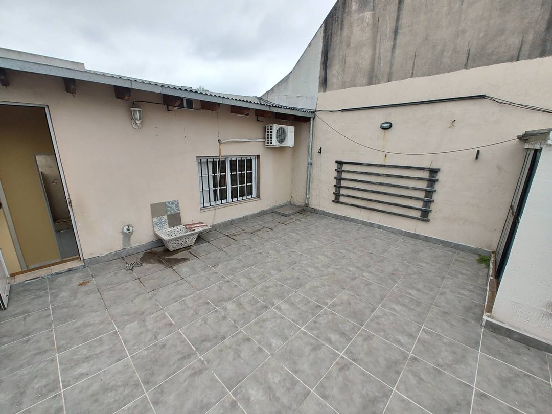 VENTA PH A NUEVO C/TERRAZA SIN EXP - B° NAON.