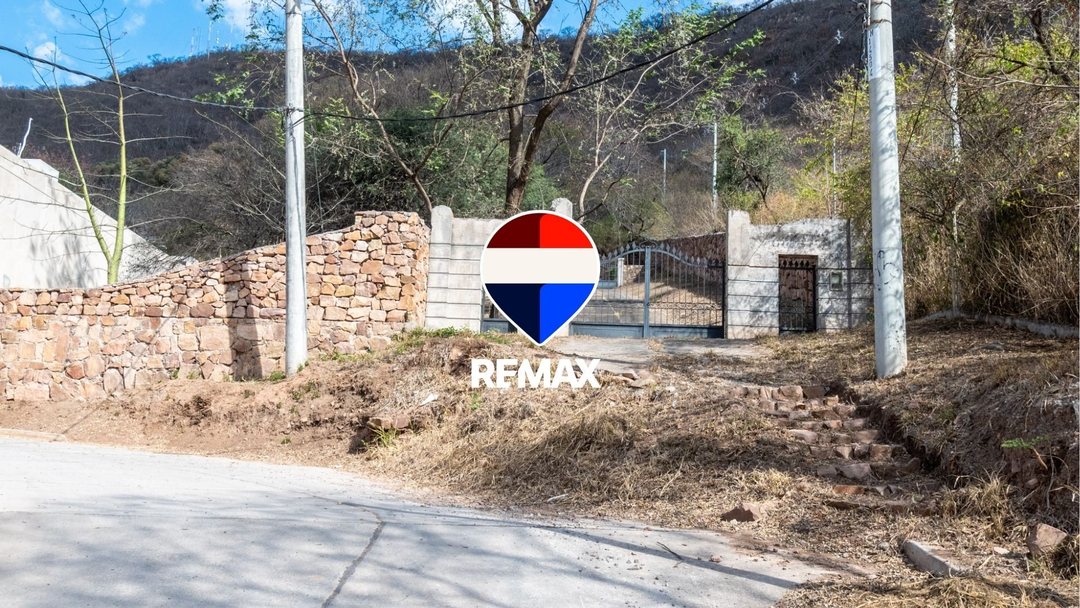 TERRENO EN VENTA ZONA SPORTING TRES CERRITOS