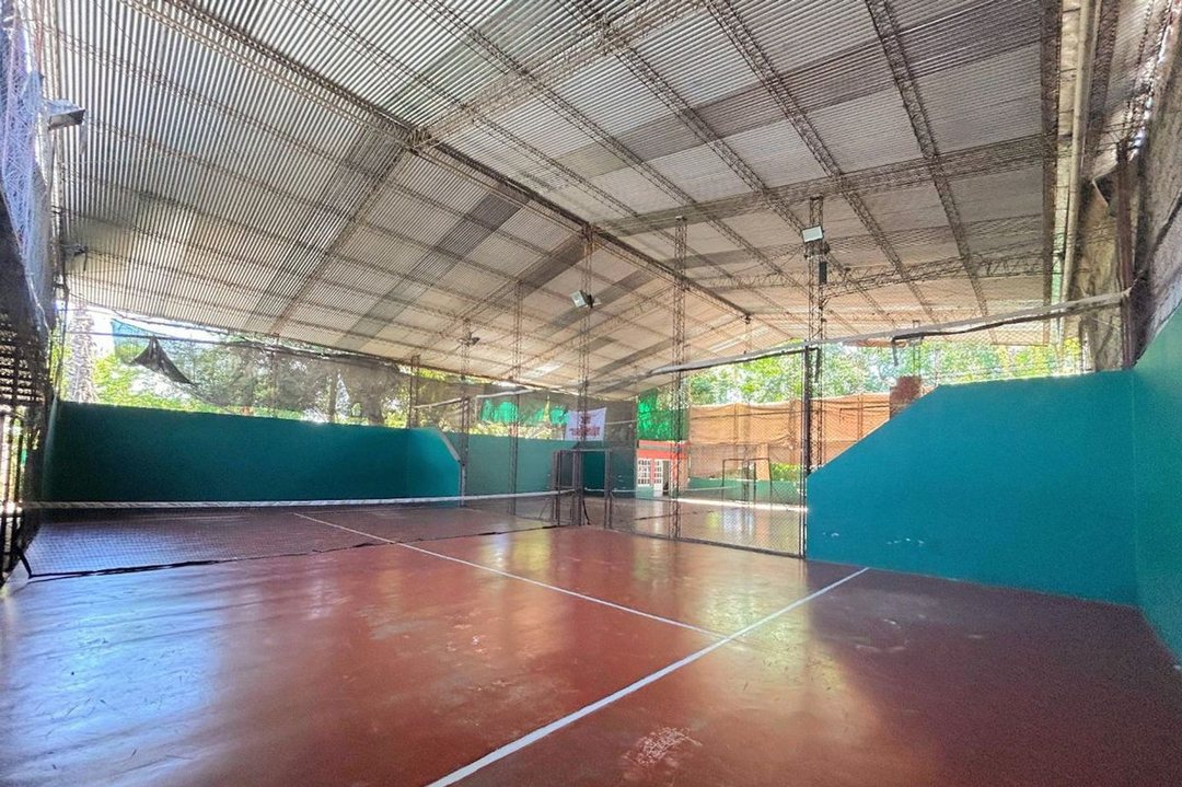 Canchas de padel con gran tinglado