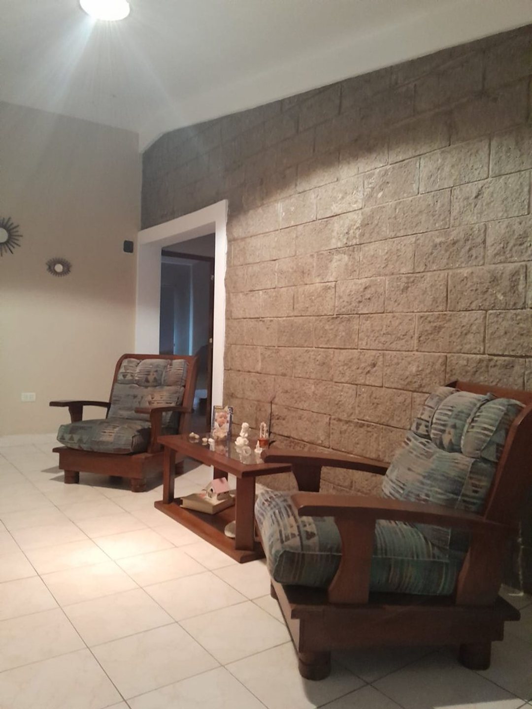 VENDE CASA 2 PLANTAS - SAN LUIS